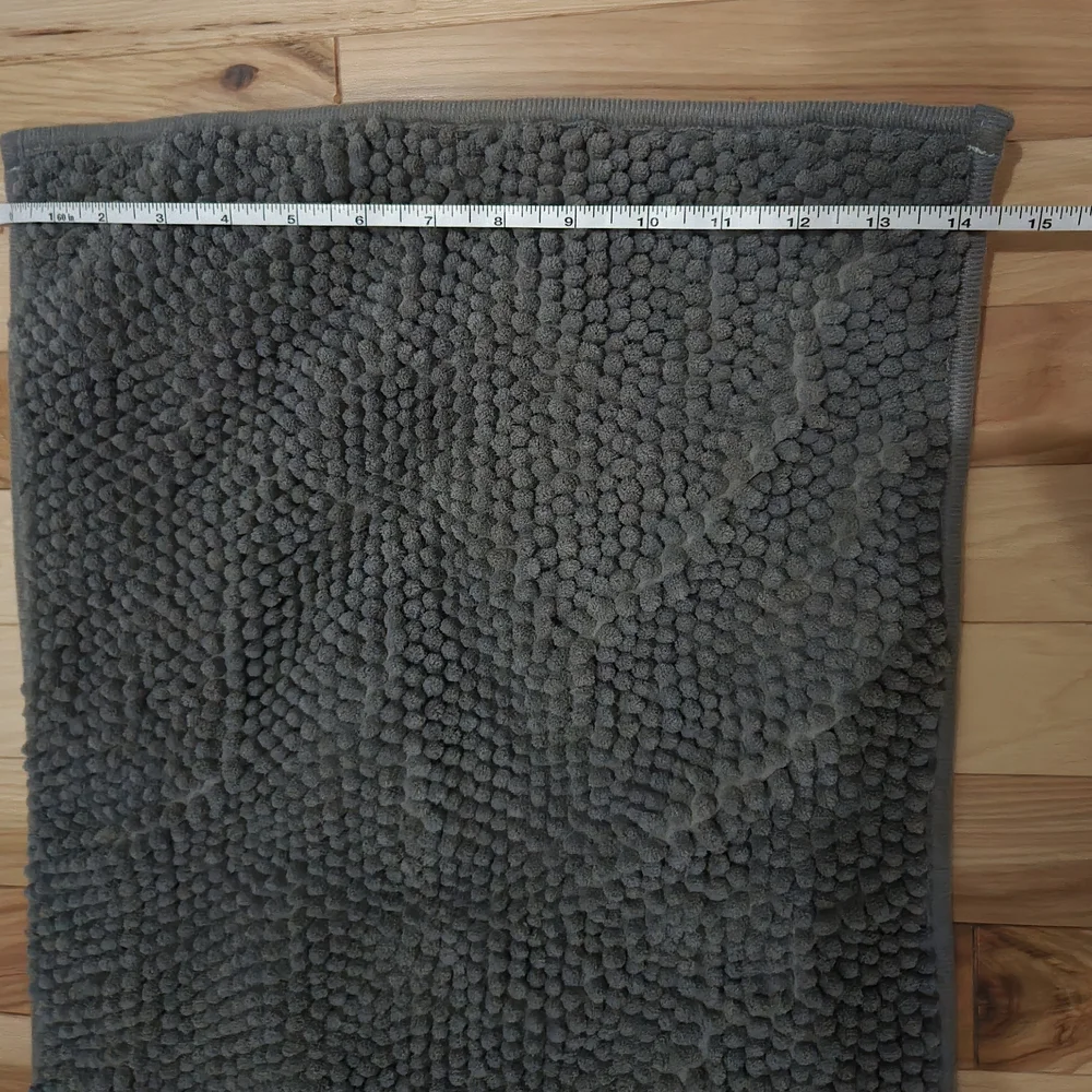 Gray Bath Mat, Absorbent Soft, 22.5 X 14.5 Inch